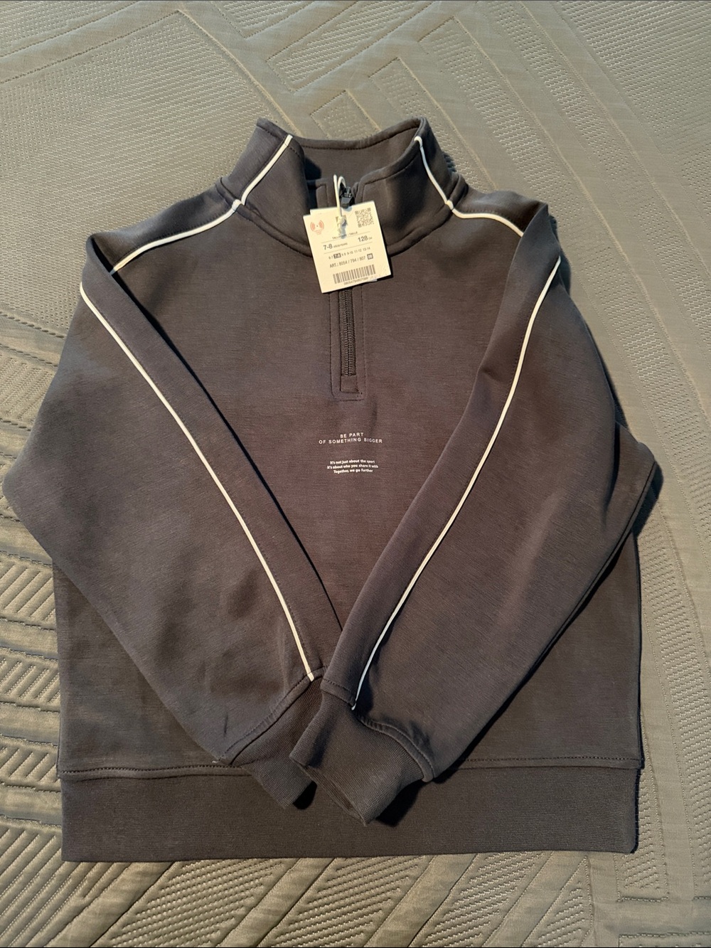 Zara boys zip-up jacket,size 7-8 years,128cm